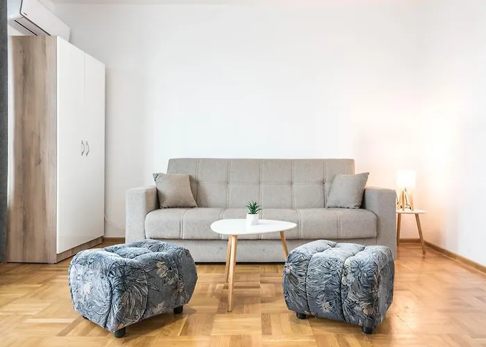 アパート Bright And Comfy Place