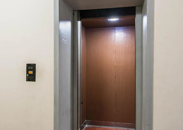 Bright And Comfy Place * ヴァルナ