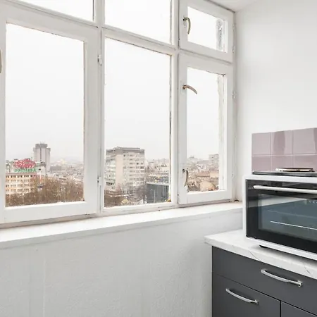 Bright And Comfy Place Apartment *