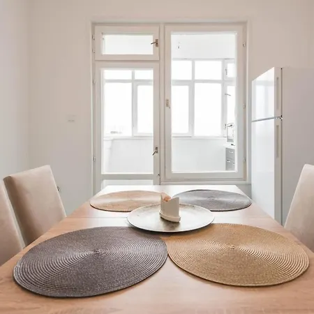 Bright And Comfy Place Varna