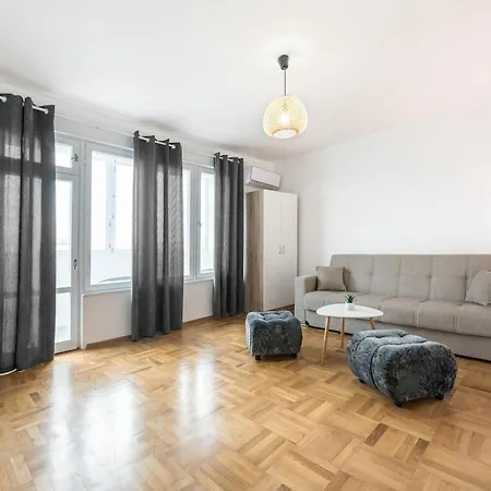 Apartmán Bright And Comfy Place