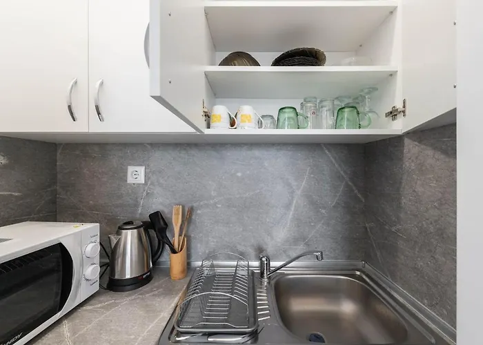 Bright And Comfy Place *